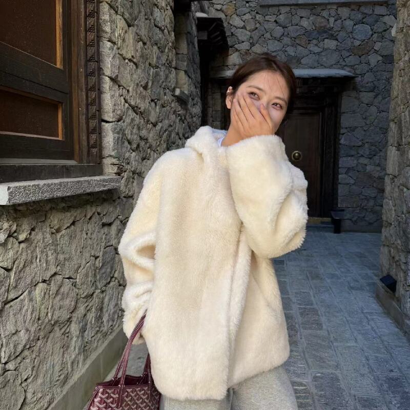 温柔瑶-Ersan冬季新款#韩系“100羊毛”松弛连帽毛毛外套#7709