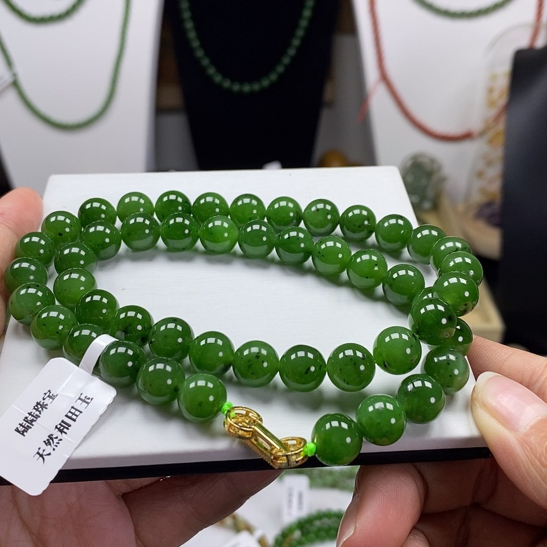 和田玉（碧玉）颈饰未镶嵌10辣绿