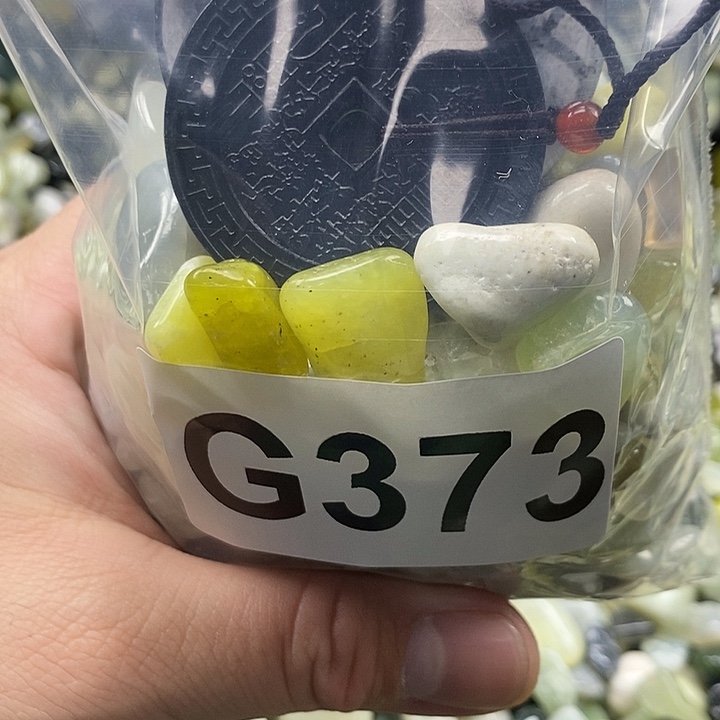 岫玉鱼缸石未镶嵌