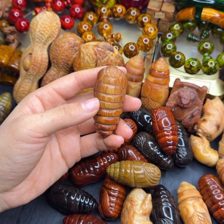 松木琥珀木文玩手串