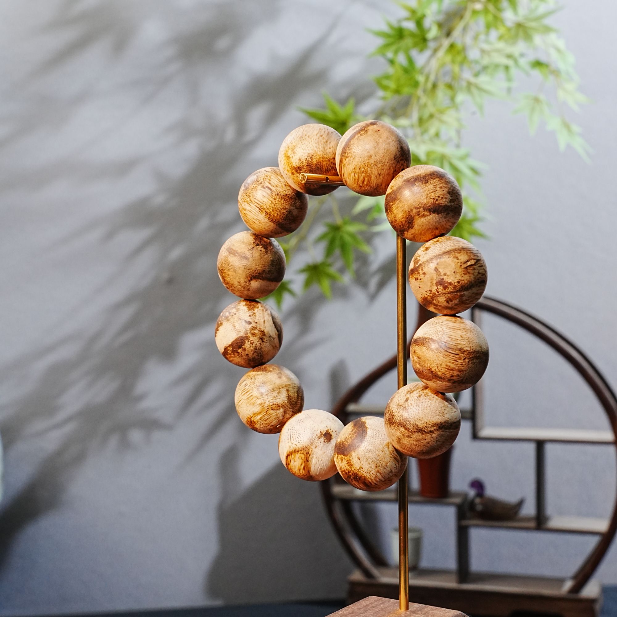 马来西亚树心油虫漏虎斑纹沉香手串  35.8g 250711076 B