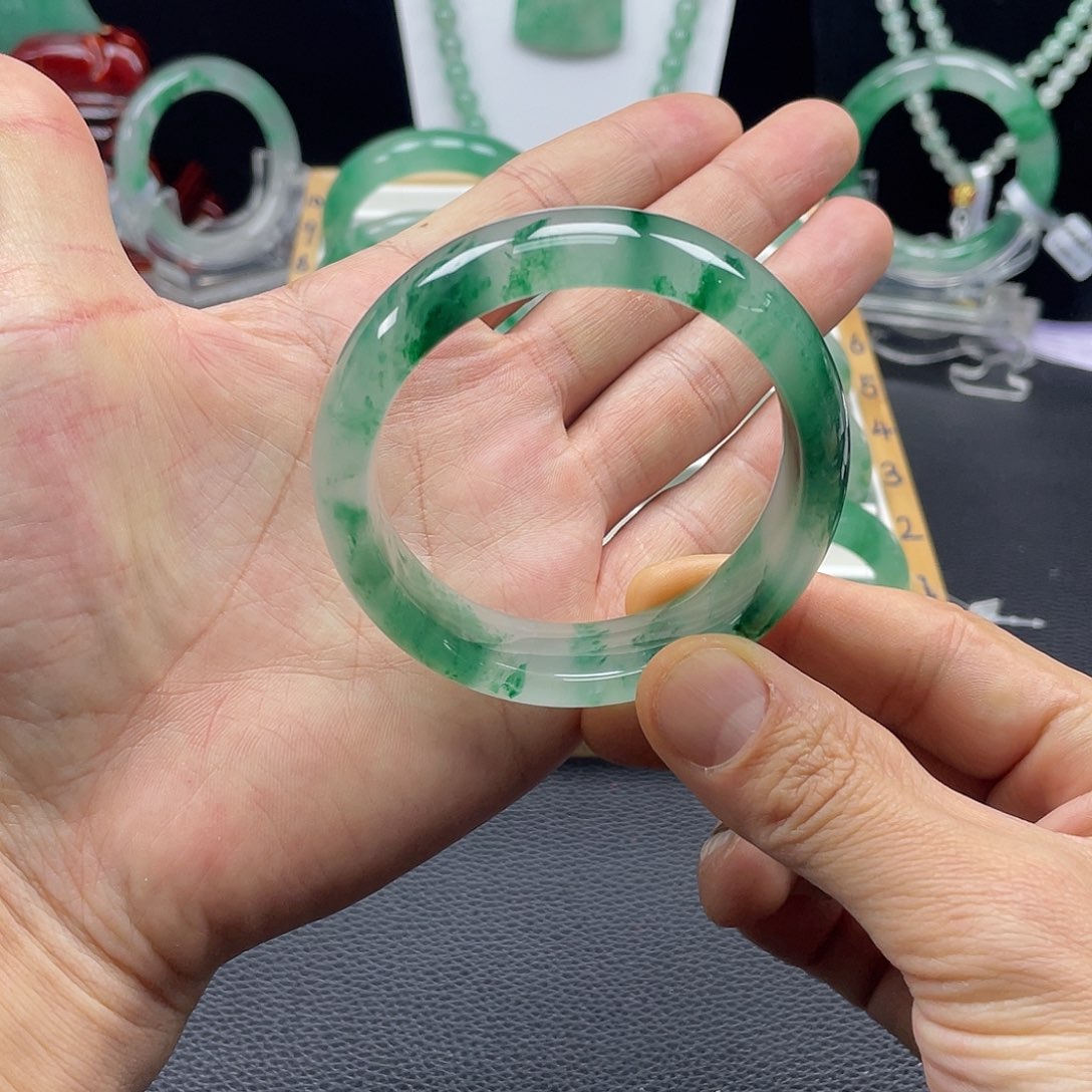 石英质玉手镯未镶嵌翩**鸿