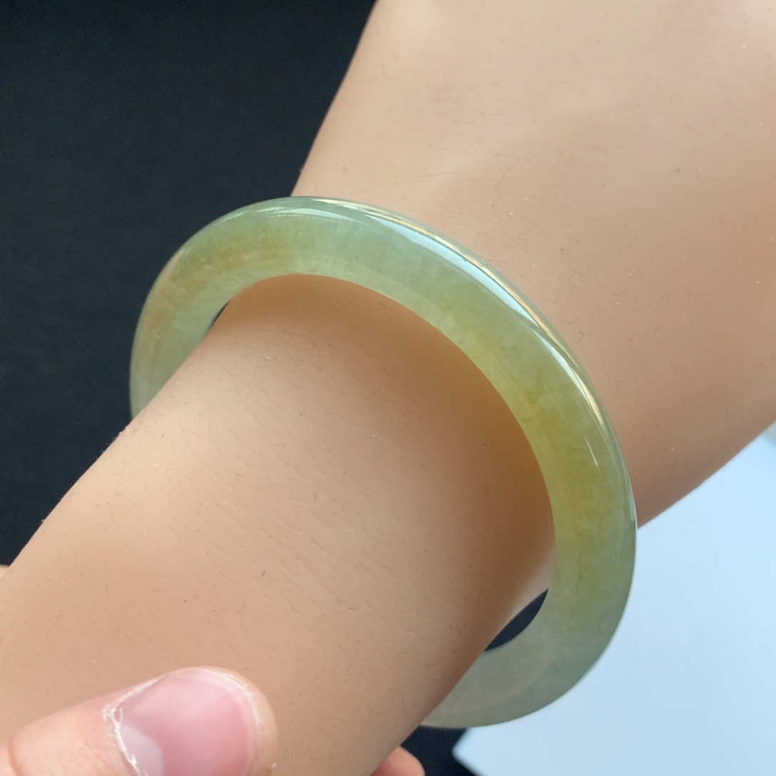 翡翠未镶嵌手镯7号52圆