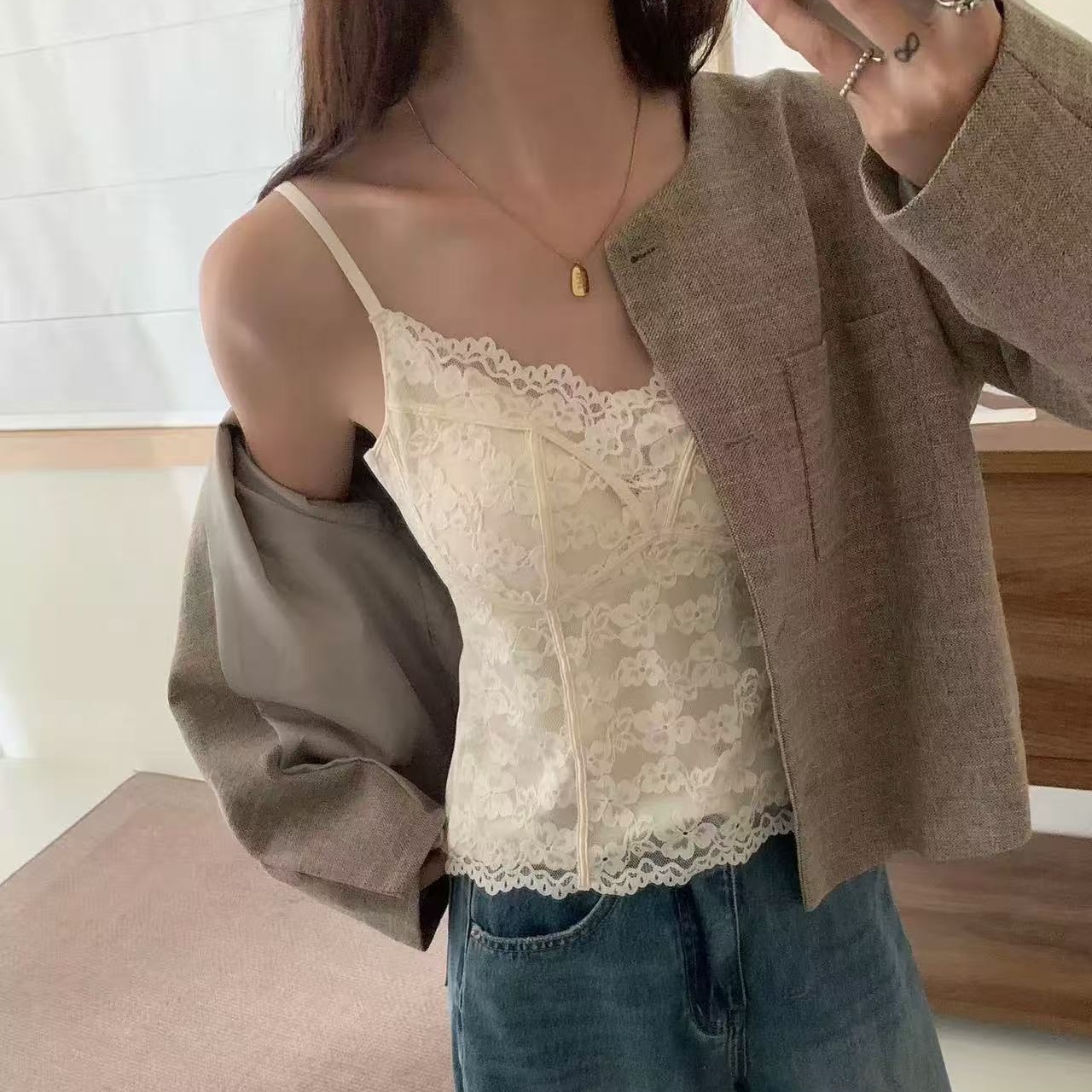 性感蕾丝鱼骨薄杯一体杯美背吊带背心2536