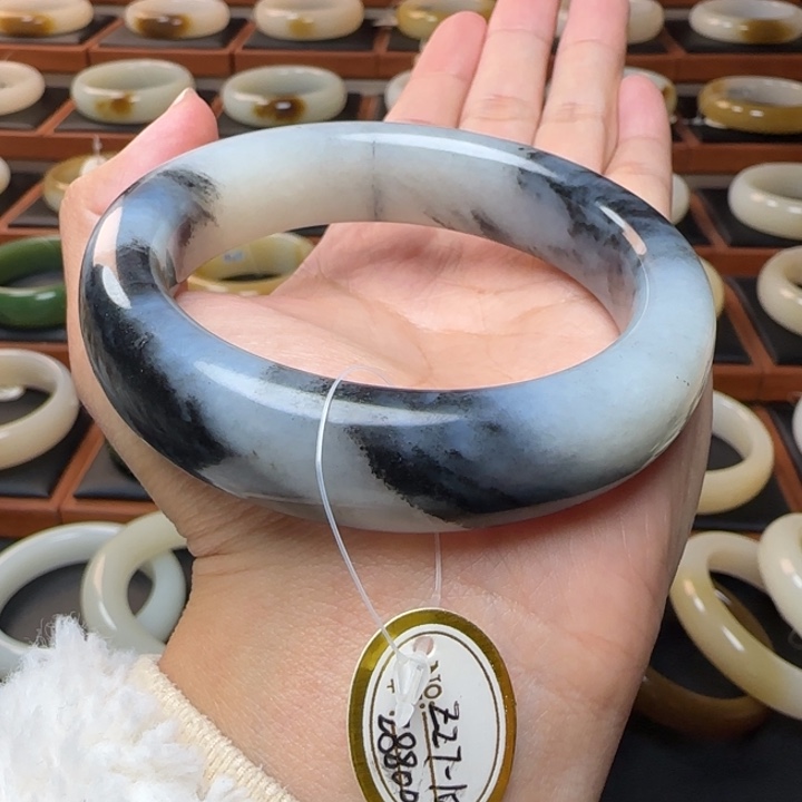 和田玉未镶嵌手镯聚墨山水画61