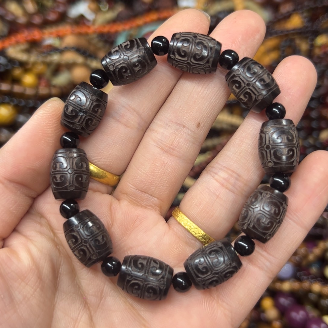 维腊木（绿檀）无事牌