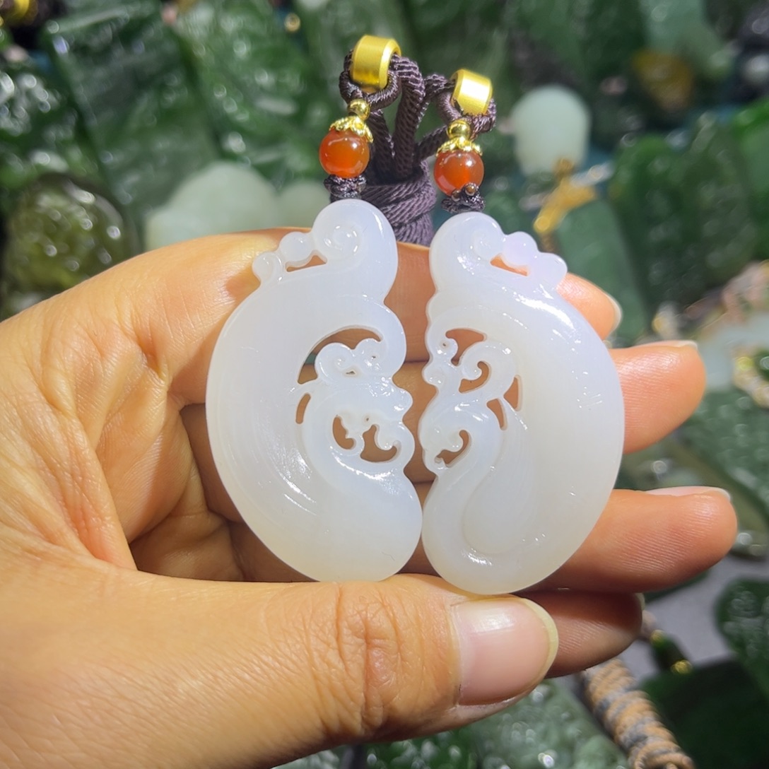 和田玉未镶嵌颈饰