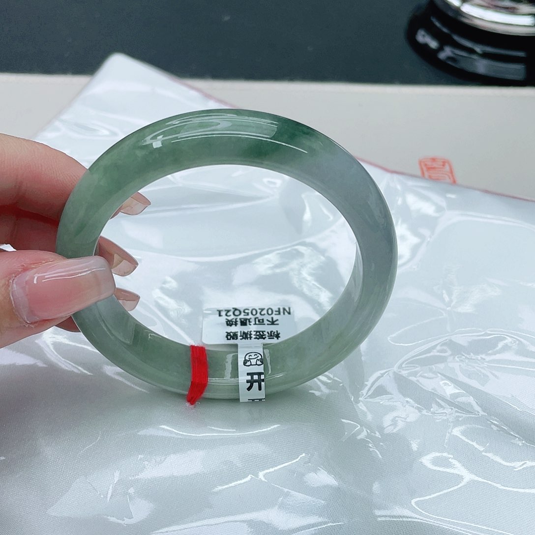 翡翠手镯未镶嵌正58.2