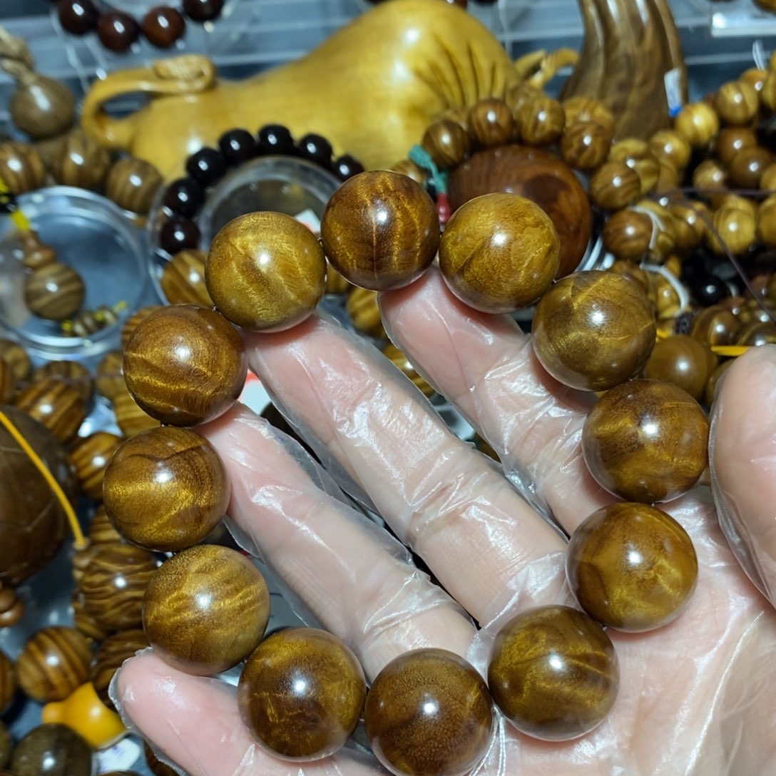 金丝楠木雕工艺品20