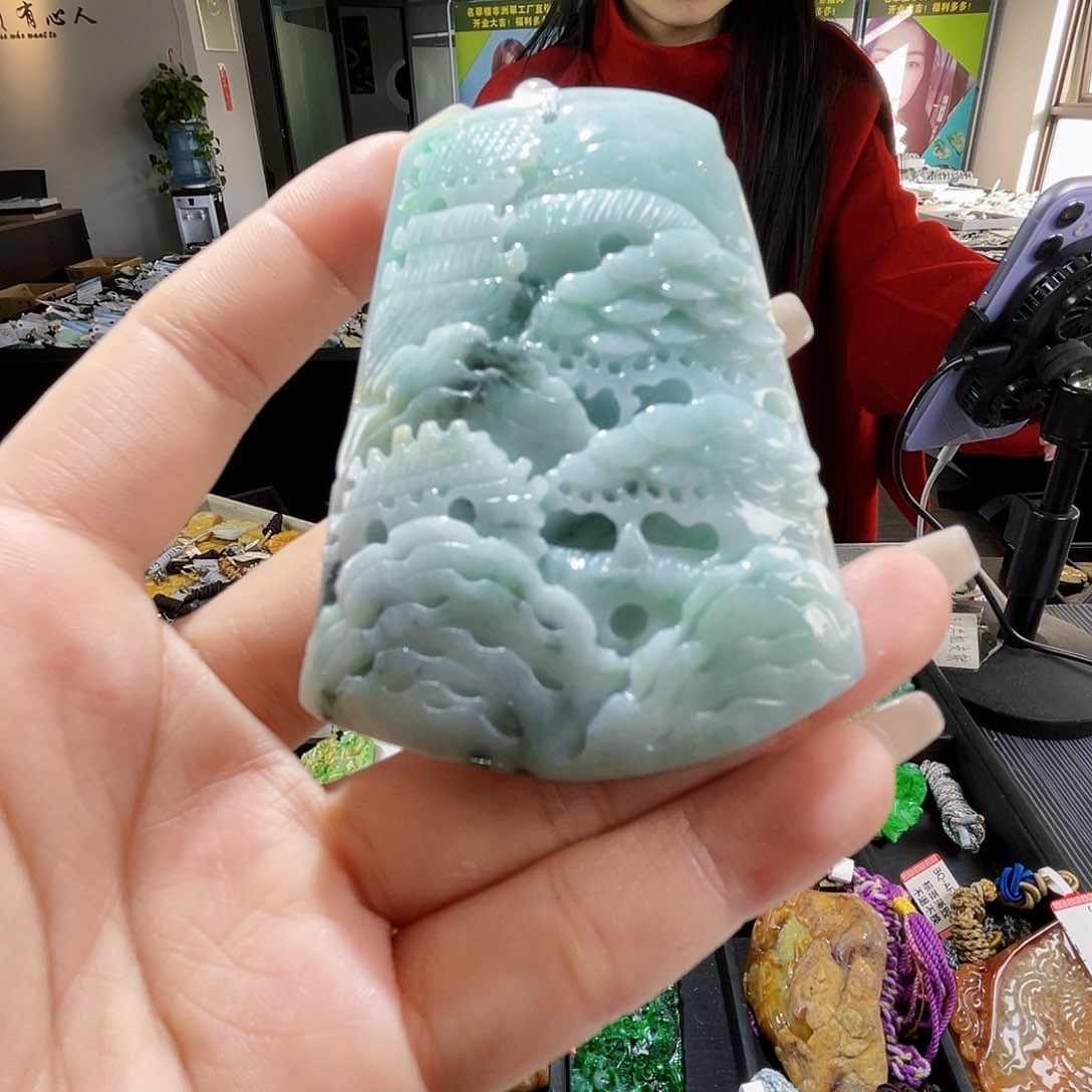 颈饰未镶嵌翡翠一