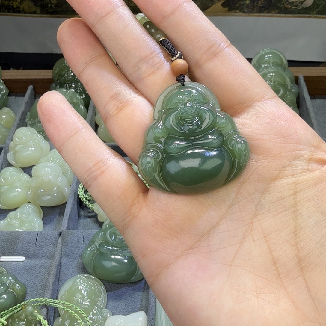 林****和田玉未镶嵌颈饰40mm佛公特价款