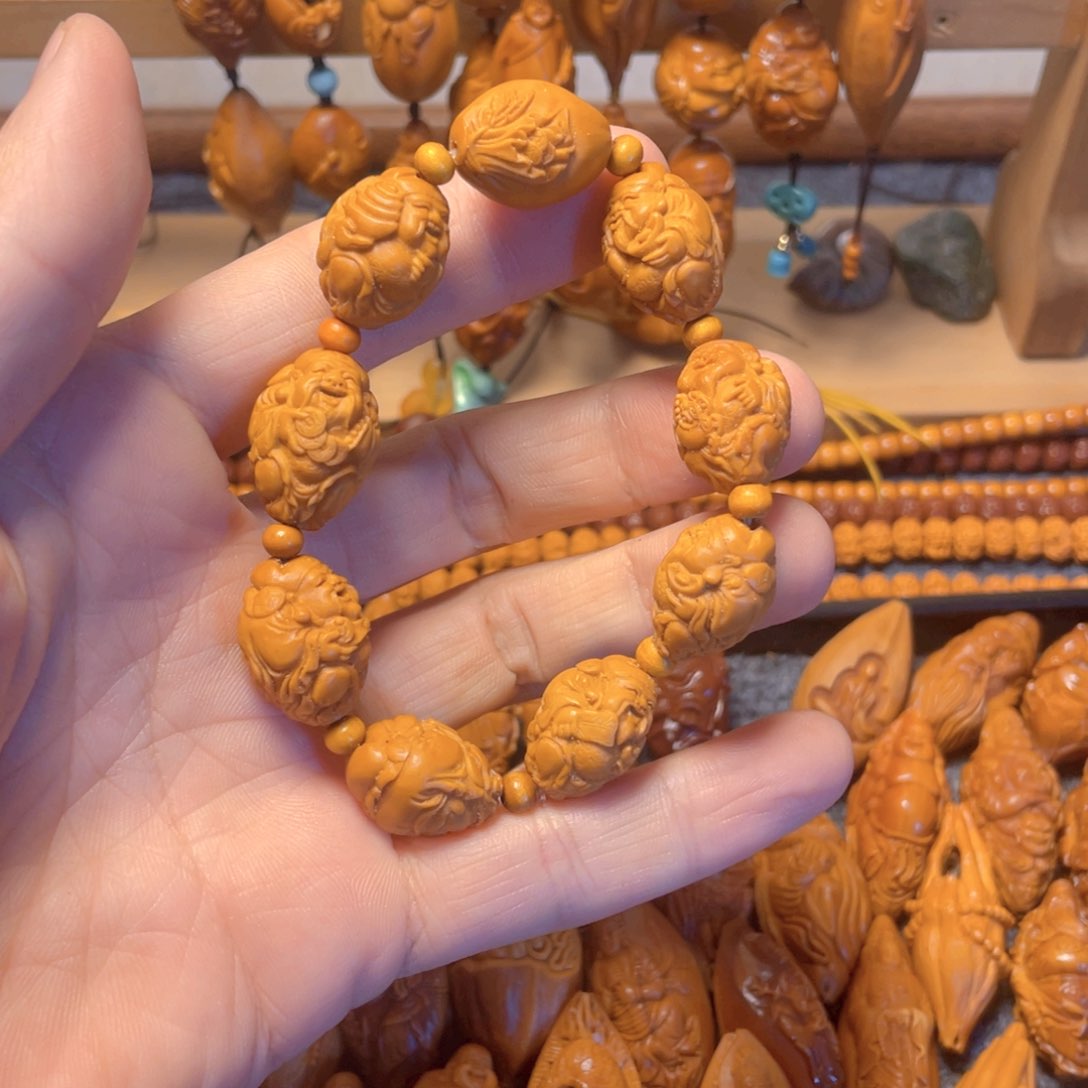 橄榄核吊坠八方来财8