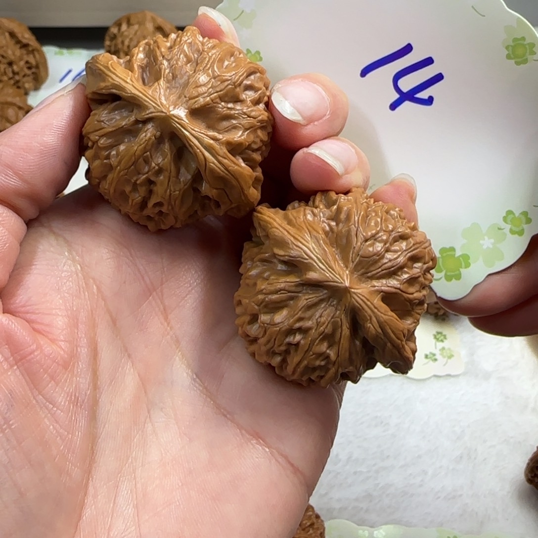 我****文玩核桃吊坠14号宫灯4.3