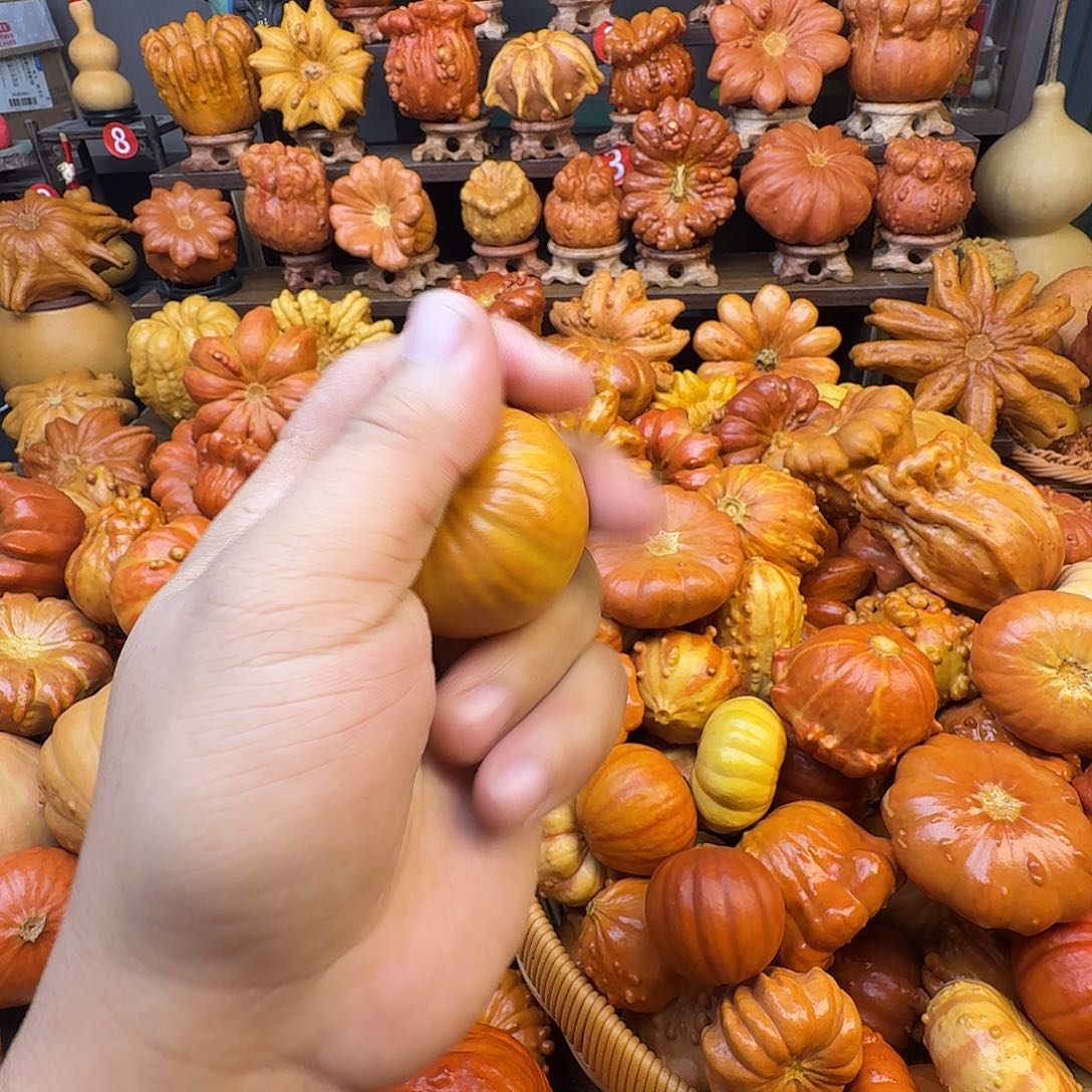 原***俊大叶紫檀（黑酸枝木类）