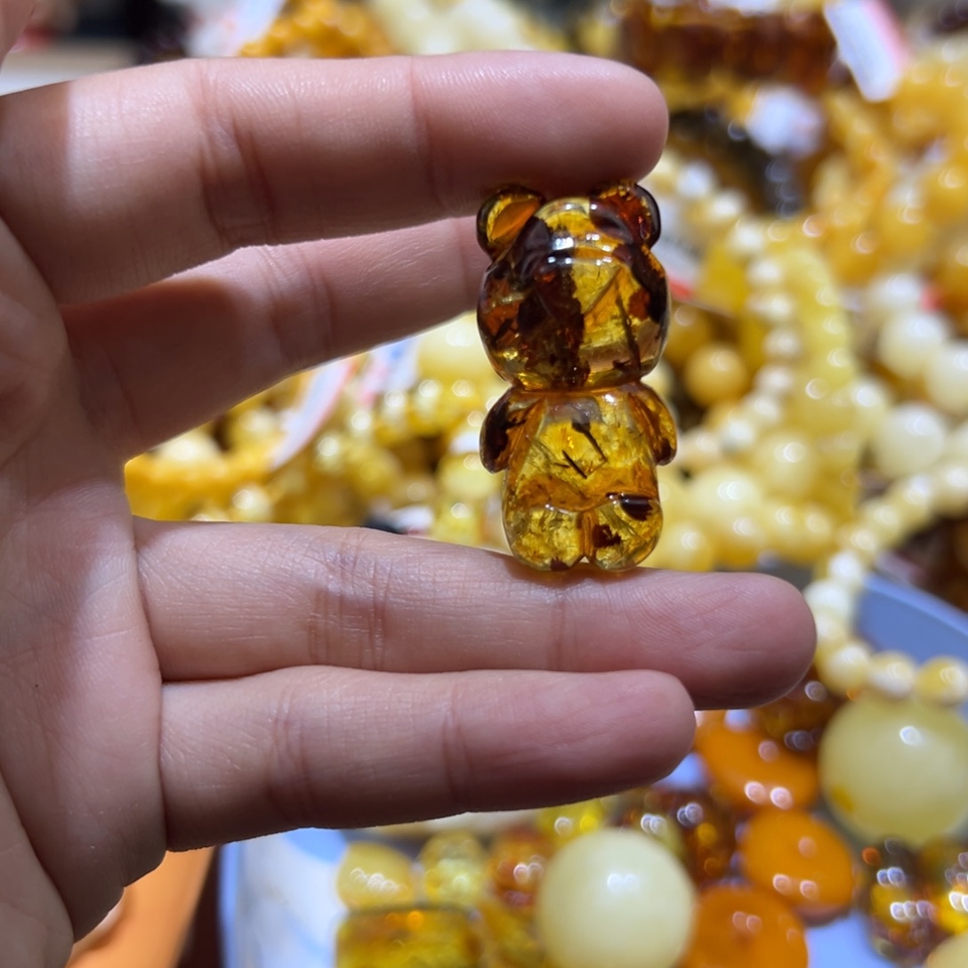 琥珀珠宝奇石未镶嵌