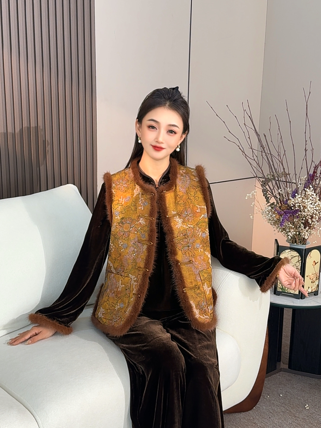 大魏制品【棔尘序章】中国风常规型刺绣立领民族风马夹短款上衣牛仔