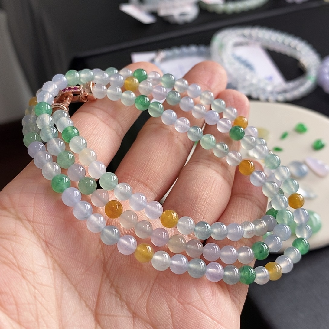 翡翠未镶嵌手链卡4.6