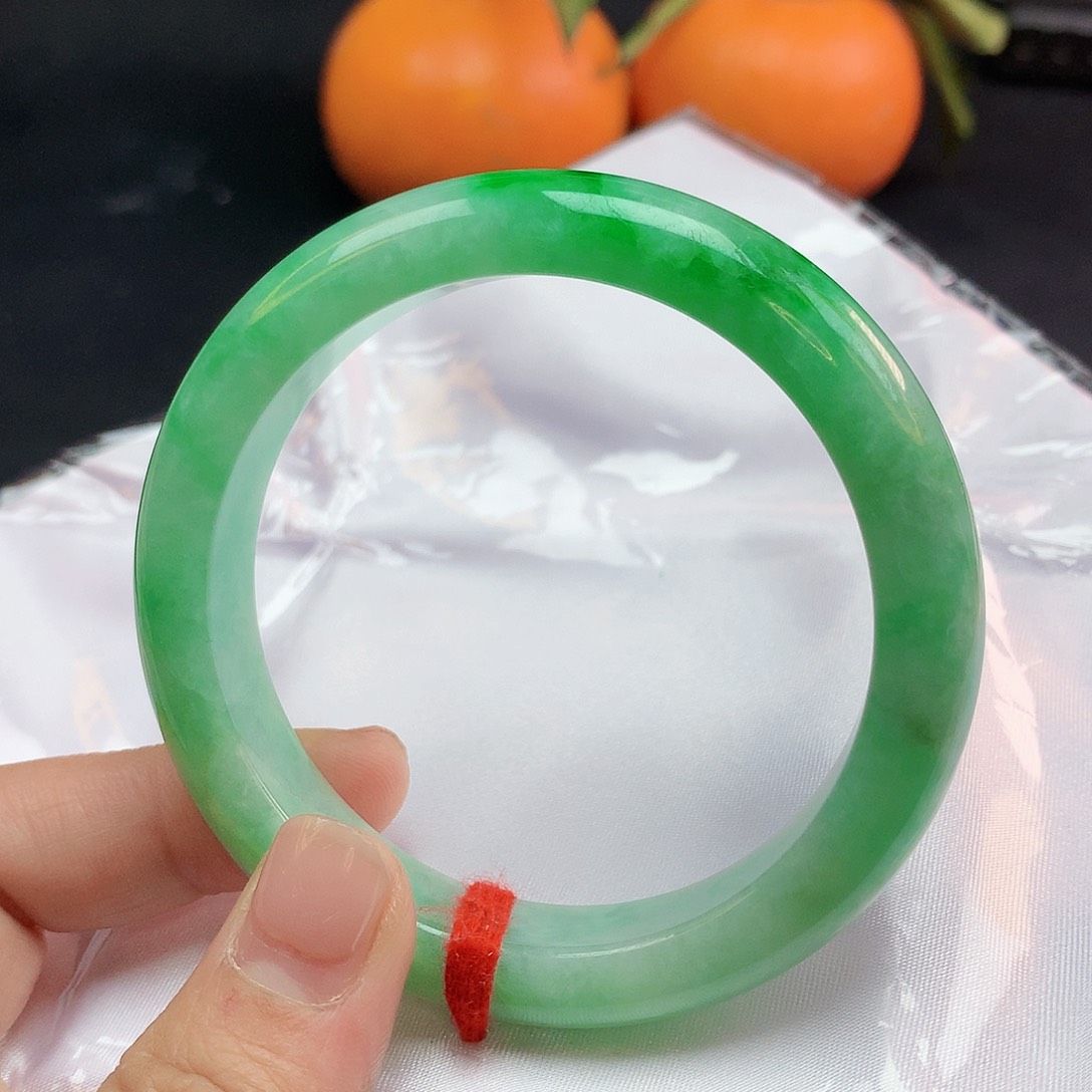 翡翠手镯未镶嵌57圈2335