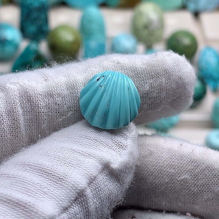 绿松石未镶嵌珠宝奇石果冻蓝料扇贝配饰