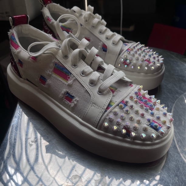 休闲板鞋中跟秋季男士百搭轻奢低帮星星小白鞋运动鞋