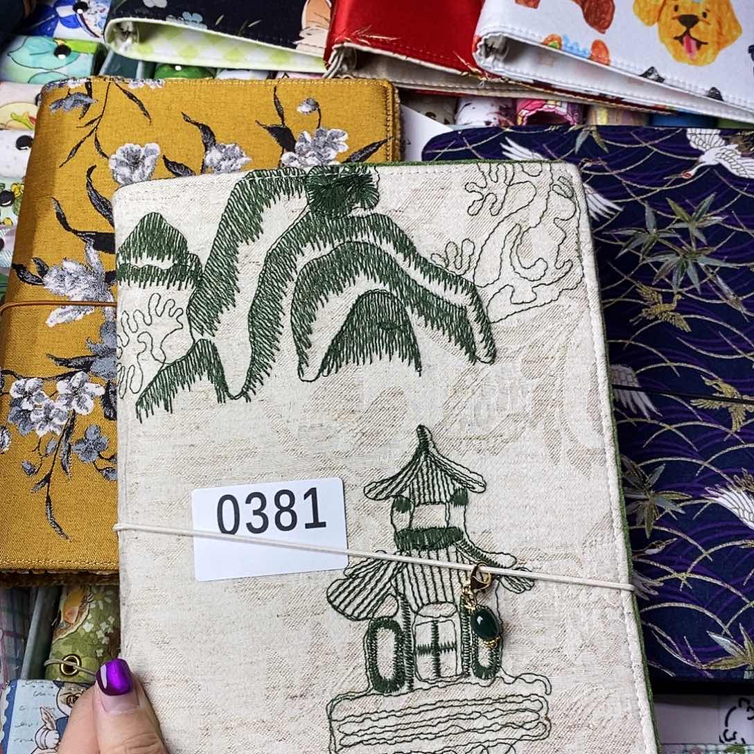 织绣A5活页不送纸381