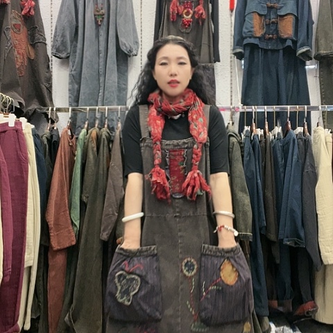 刺绣招财猫重工艺刺绣牛仔背带裙四季可穿