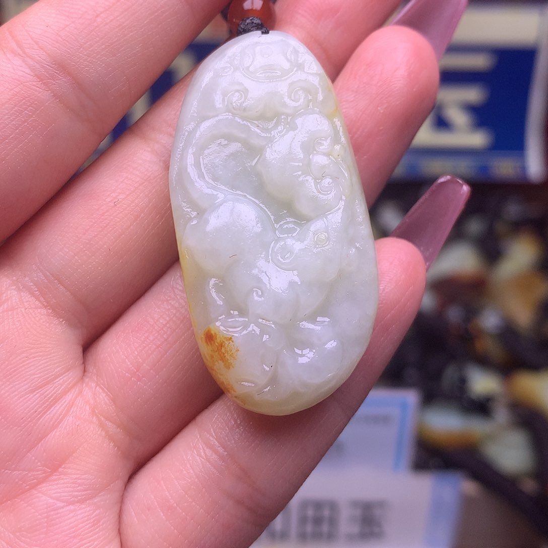 和田玉颈饰未镶嵌