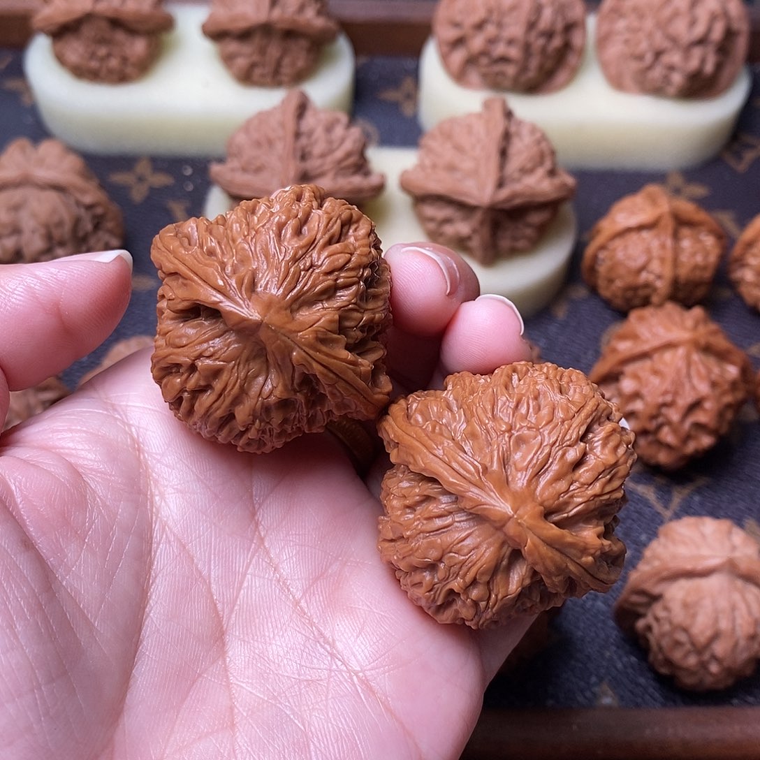 桃核吊坠全品南疆石40尺