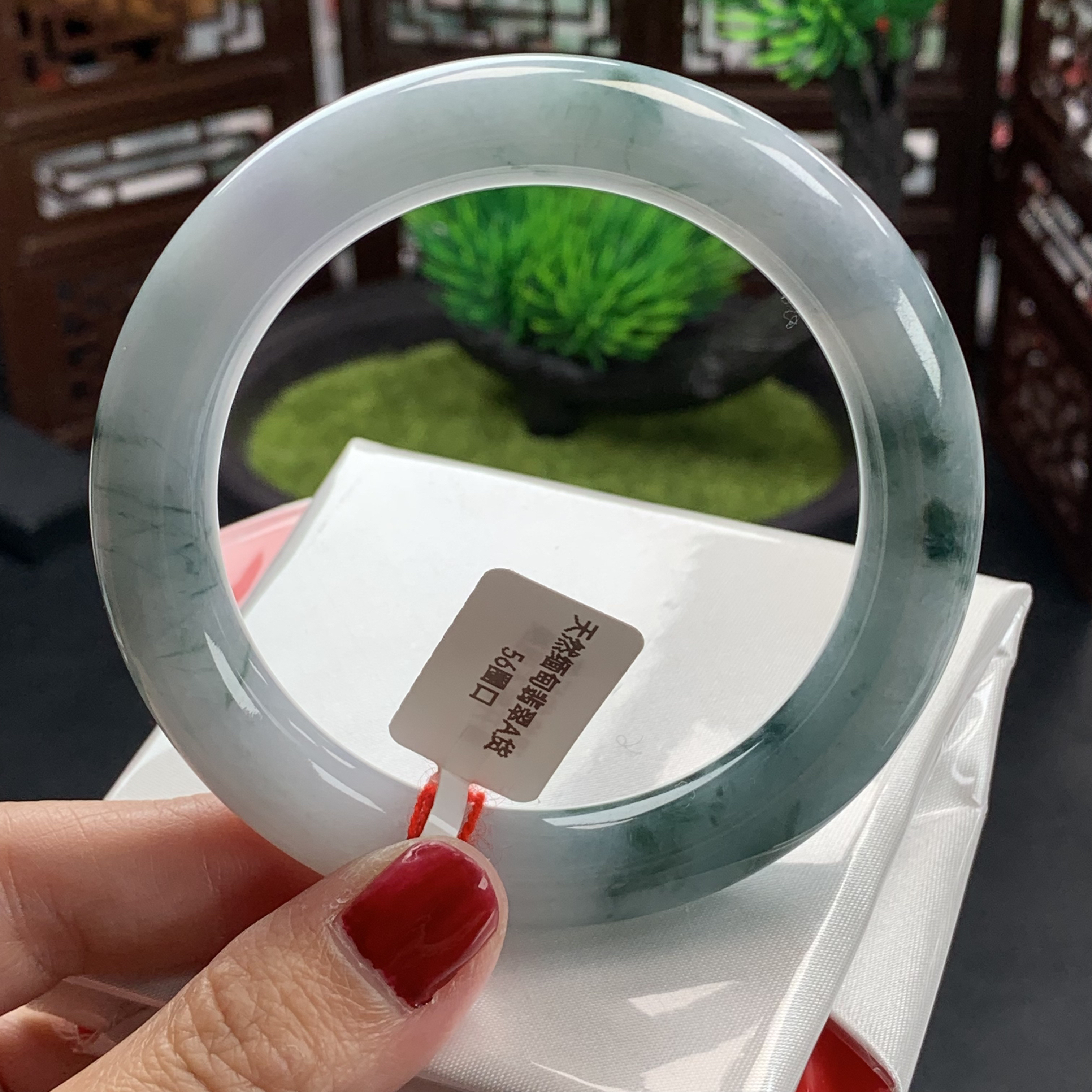 天然缅甸翡翠A货手镯56圈口莫奈飘蓝花胖圆条