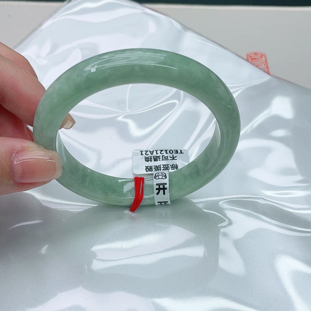 翡翠手镯未镶嵌正56.5