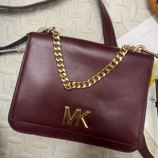 99新 MICHAEL KORS/迈克高仕 MK酒红色邮差/链条/手提/斜挎包
