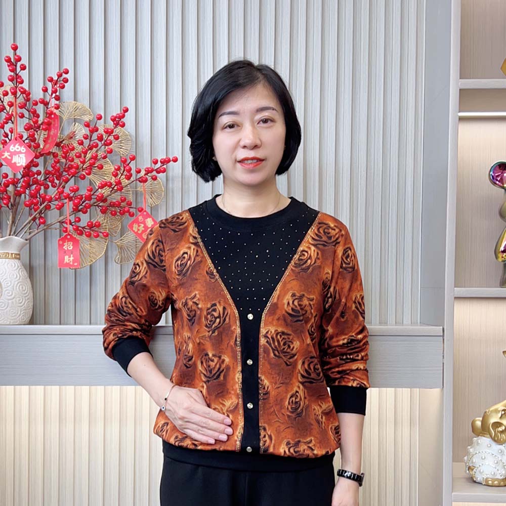 秋季新款洋气减龄休闲宽松显瘦气质圆领烫钻中老年妈妈装长袖上衣
