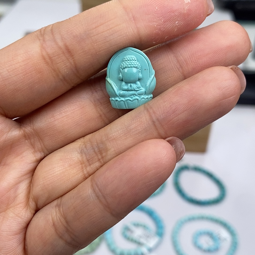 绿松石未镶嵌珠宝奇石