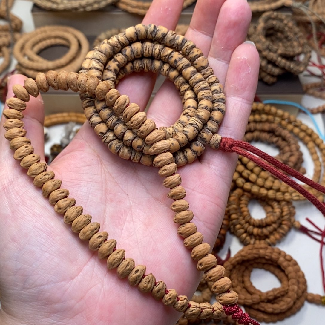 唐***香柏香籽/百香籽吊坠