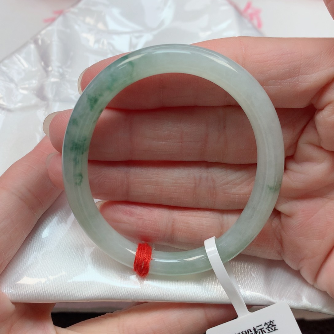 翡翠手镯未镶嵌52.8贵妃 冰飘绿花