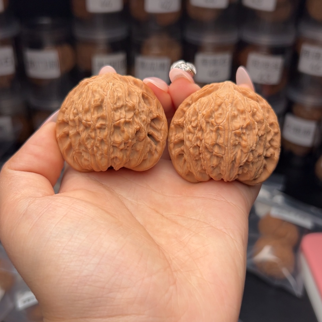 文玩核桃吊坠风****页绣球