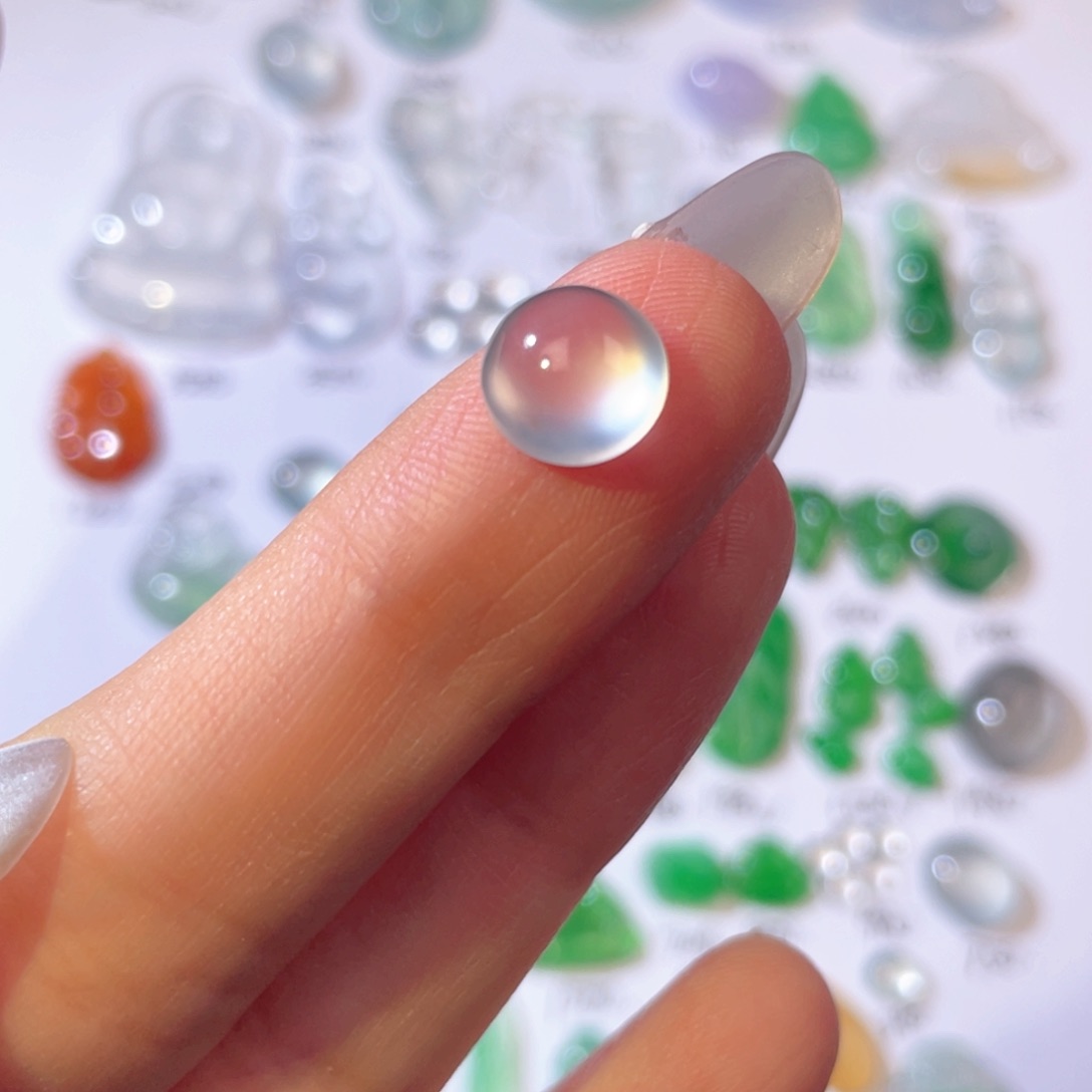 翡翠颈饰未镶嵌裸石8.6/4.6