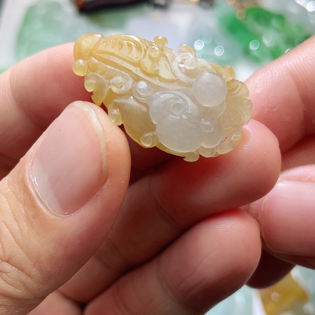 定制翡翠未镶嵌天然翡翠A货