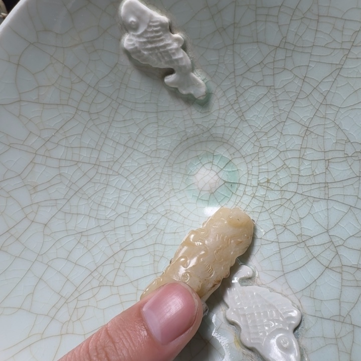 再***来瓷片双鱼青瓷开片大碗