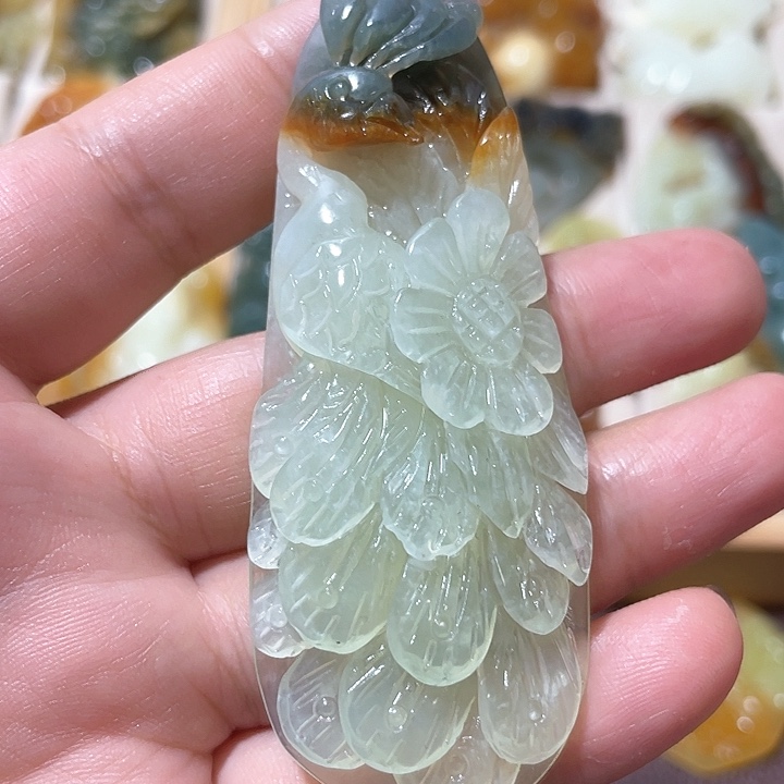 岫玉吊坠(赠链)未镶嵌