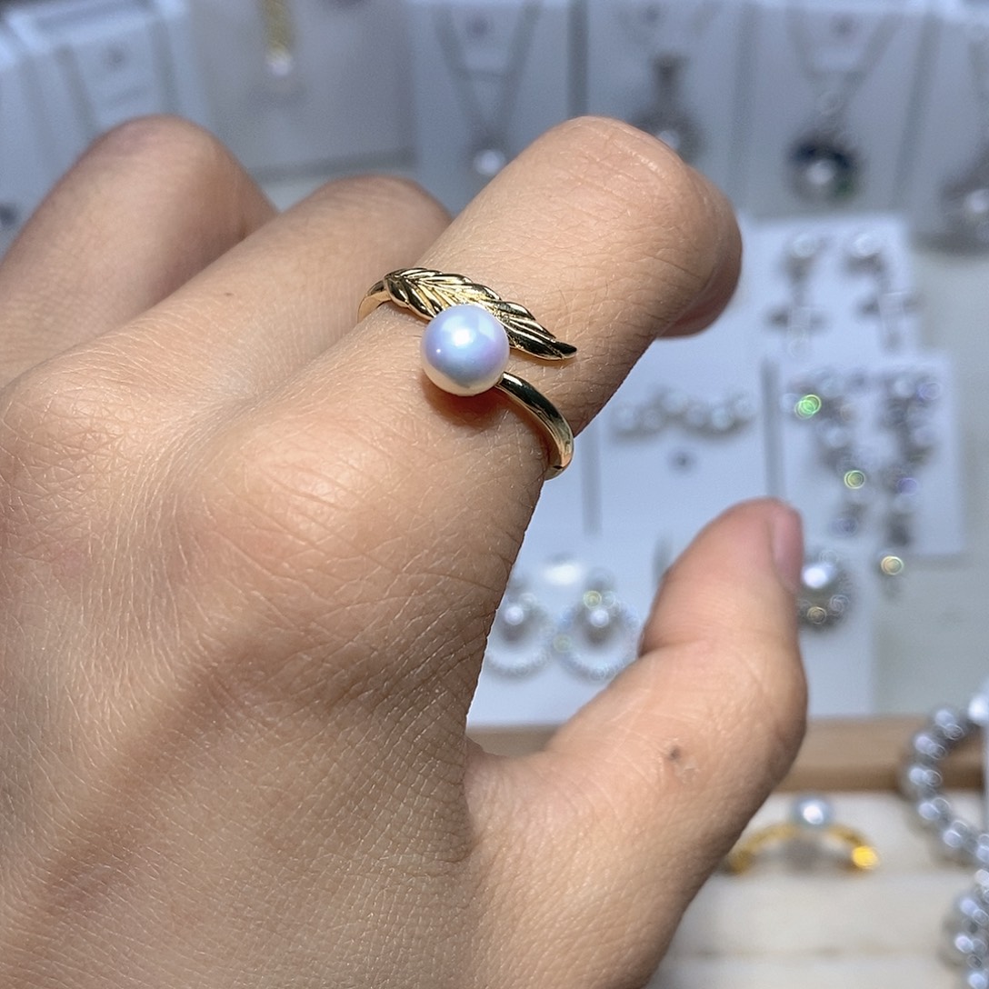 淡水珍珠耳饰未镶嵌