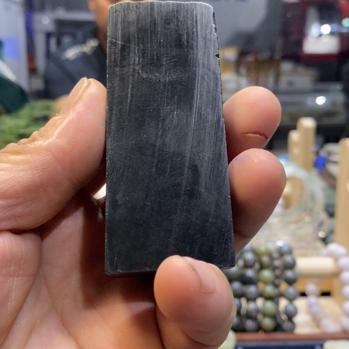 和田玉（糖玉）未镶嵌颈饰杀*力