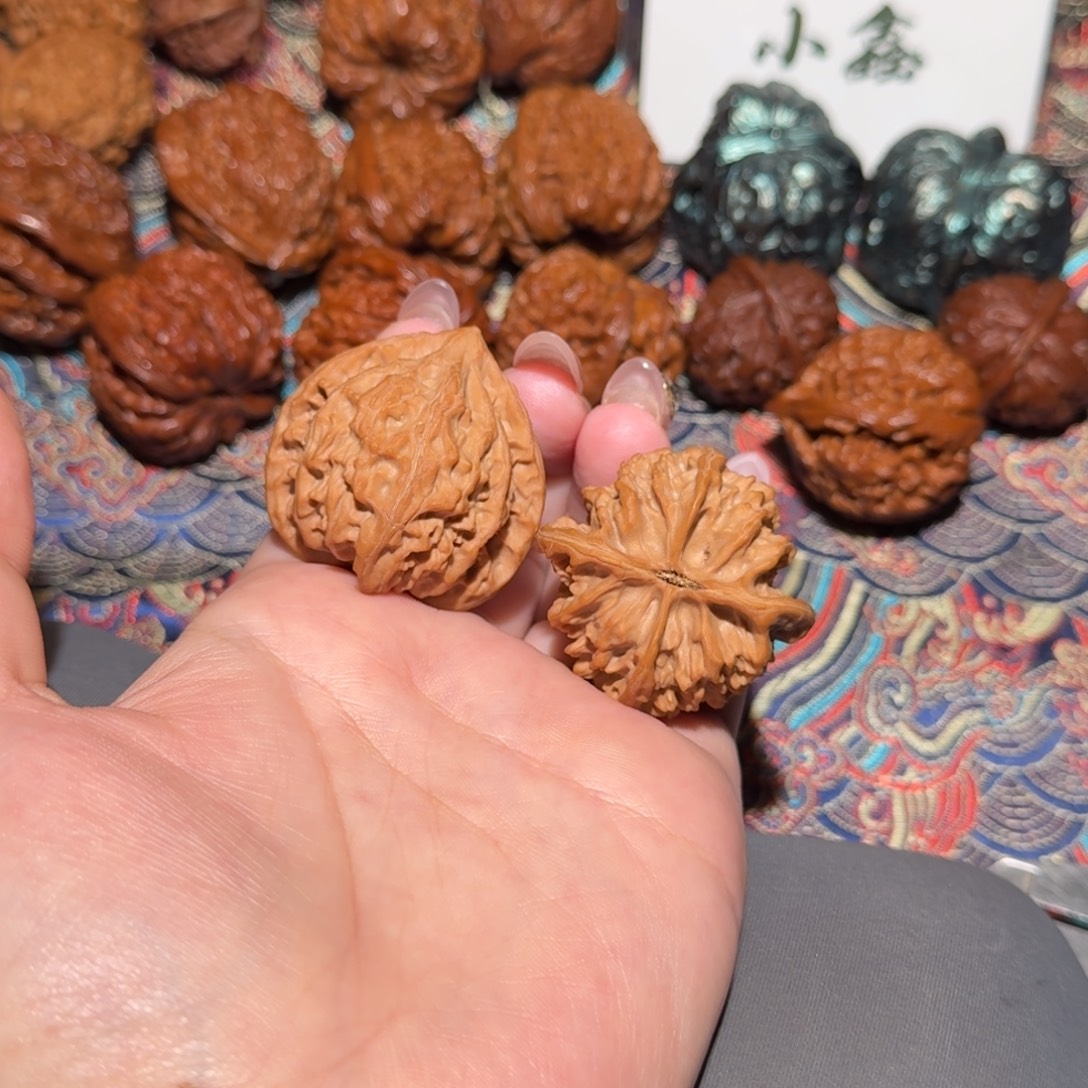 文玩核桃把件127号39房山一代灯笼文玩核桃