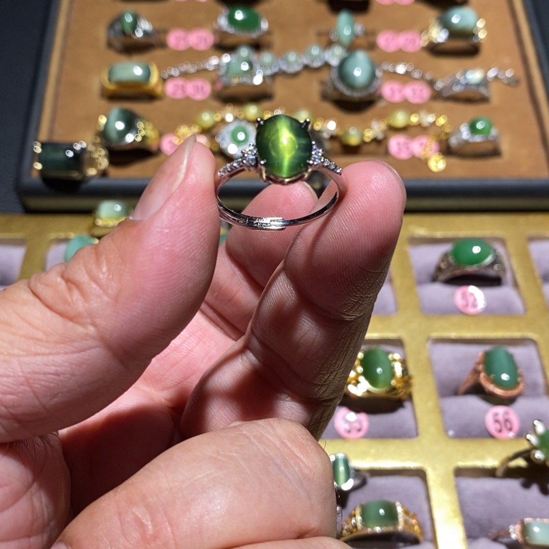 和田玉（碧玉）戒指未镶嵌