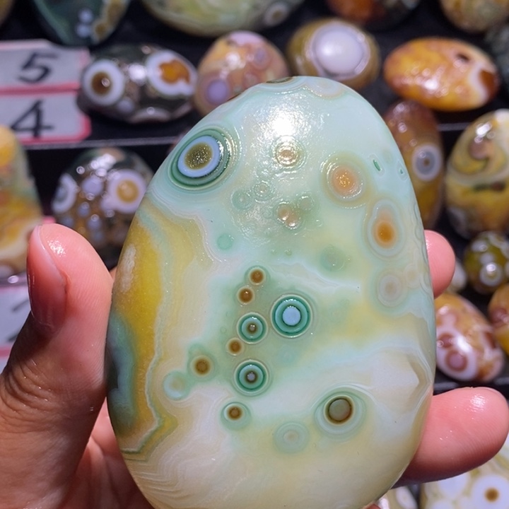 玛瑙/玉髓未镶嵌珠宝奇石185