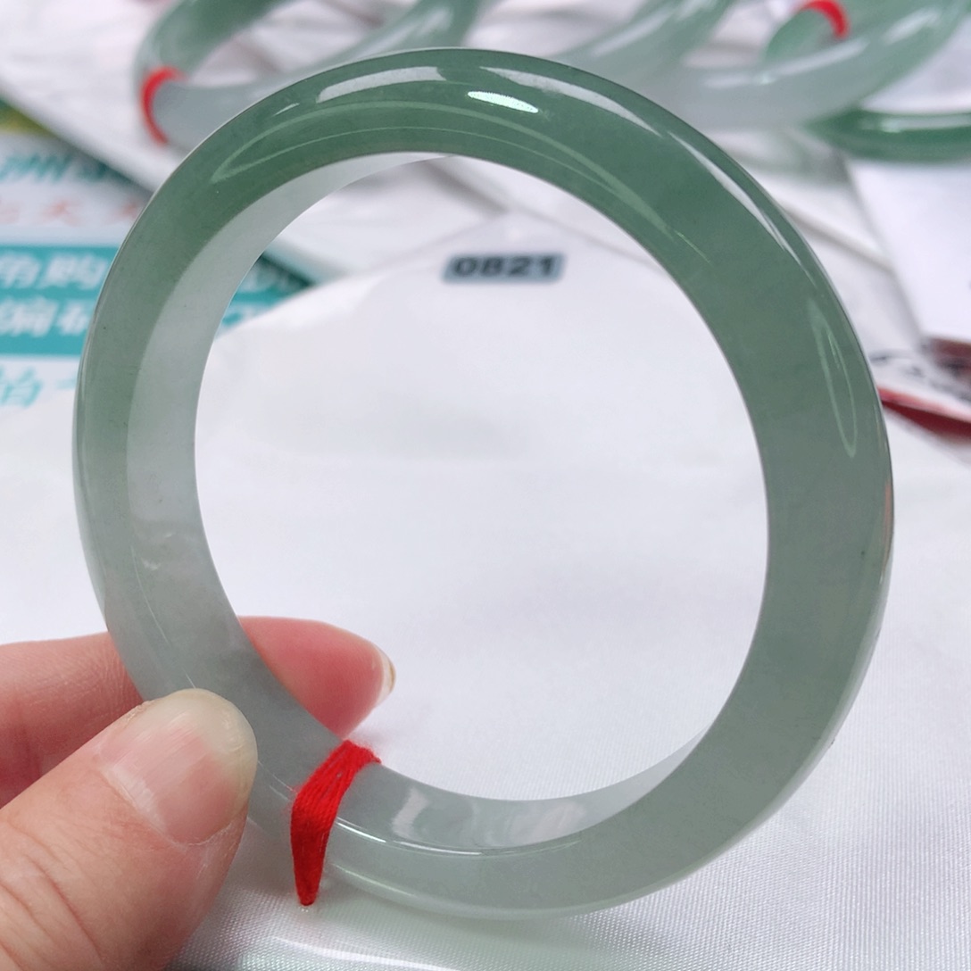 翡翠手镯未镶嵌0821号