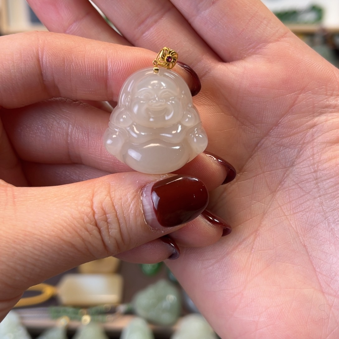 和田玉颈饰18K金镶嵌天***来佛公