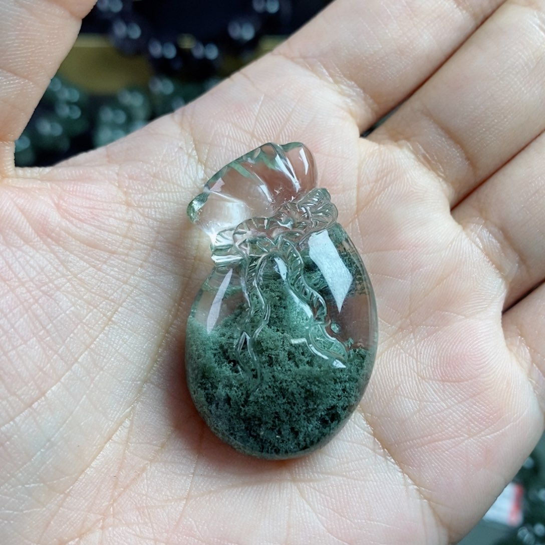 水晶吊坠未镶嵌独****》绿幽灵吊坠直发