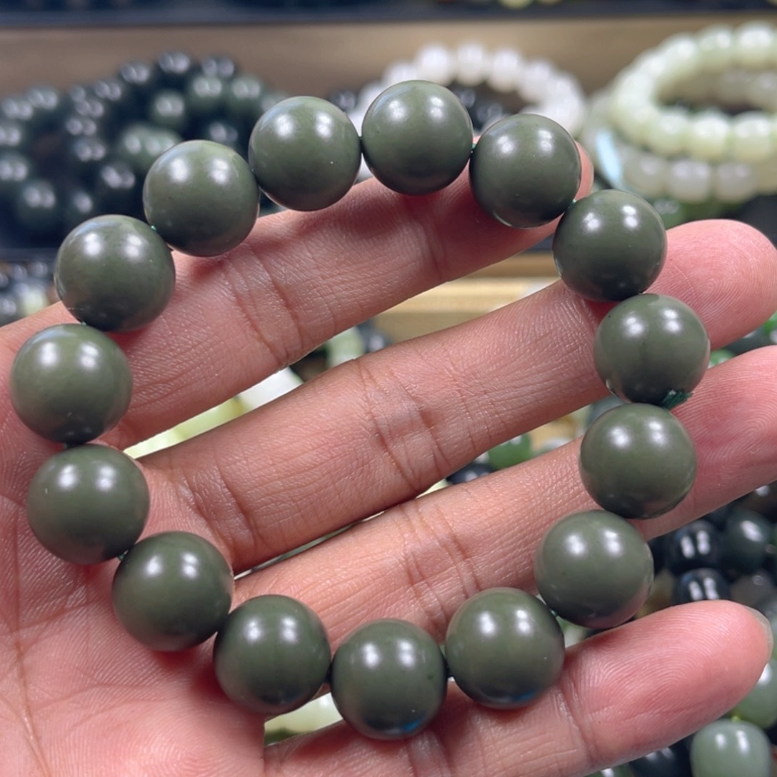 和田玉手串未镶嵌