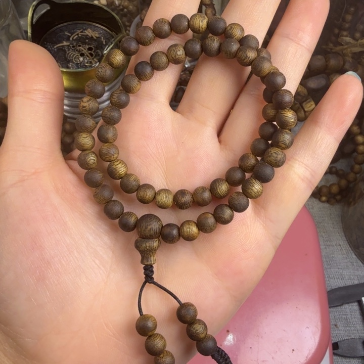 沉香沉香碎屑莺歌绿奇楠06圆珠双圈6.8克